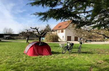 Camping with locals in Brangues