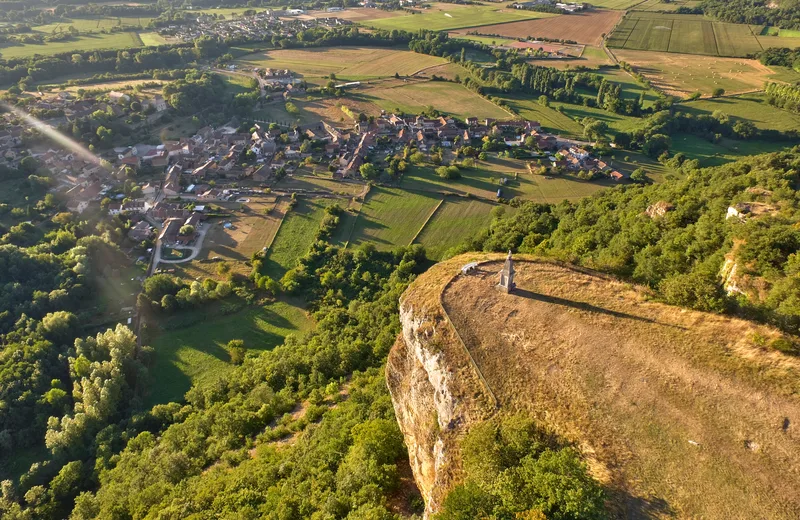 Hières-sur-Amby