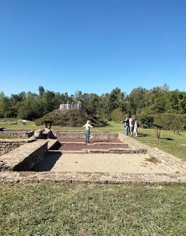 Visites guidées du site archéologique du Vernai (villa gallo-romaine et jardin antique expérimental)