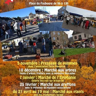 Marché de Najac le dimanche matin