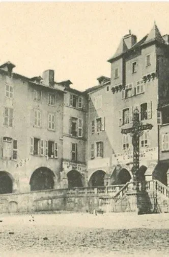 Mémoire de quartier : la place Notre-Dame à Villefranche