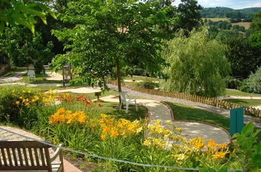 Mini Golf La Source Aveyron : Le Parcours de la Transformation