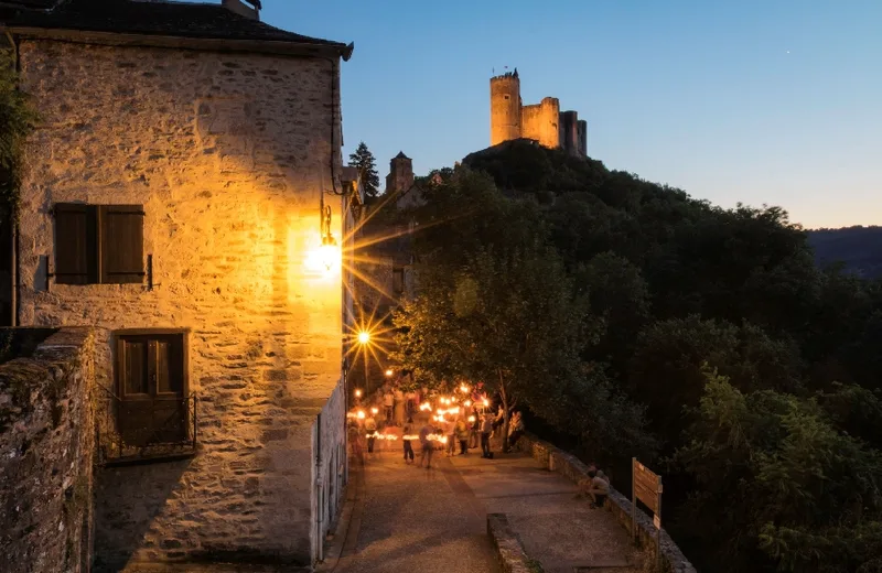 Guided night tour of Najac