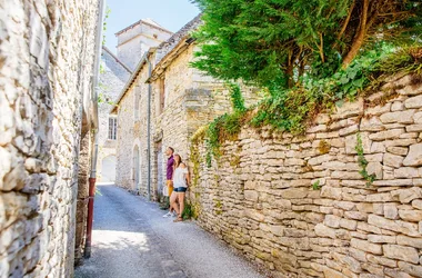 Experiential guided tour of Villeneuve-d’Aveyron