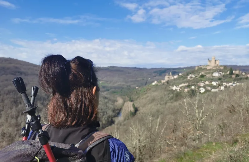Nature walk on the trails of Najac