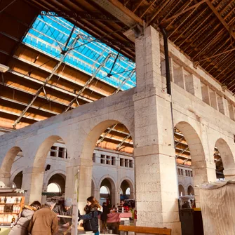 Marché Hebdomadaire de la Halle au Blé