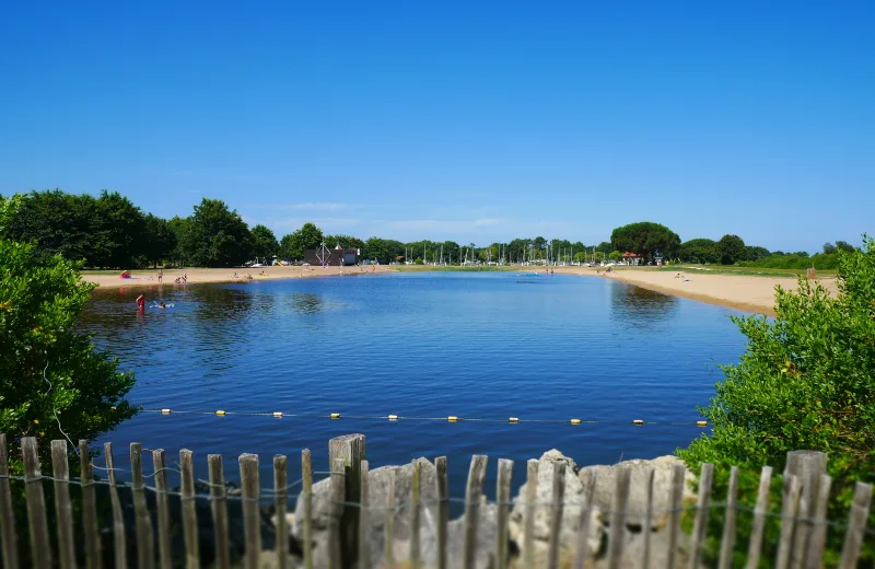 Baignade aménagée au Teich