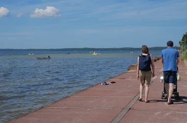 Plage surveillée d’Hourtin-Port