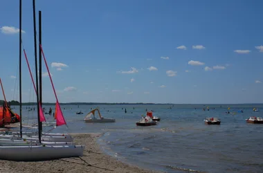 Plage surveillée d’Hourtin-Port