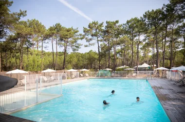 Camping Huttopia – Lac de Carcans