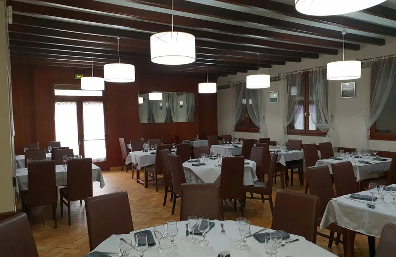 Hôtel Restaurant La Promenade_Valence en Poitou