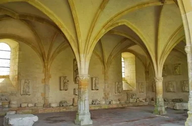 Abbaye Saint Sauveur de Charroux_2