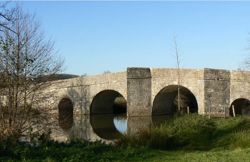 pont romain chatain