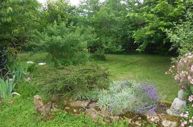 La Source de Taizé jardin2_ N.Schwarzbauer