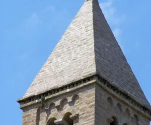 Taizé : clocher église Sainte-Marie-Madeleine