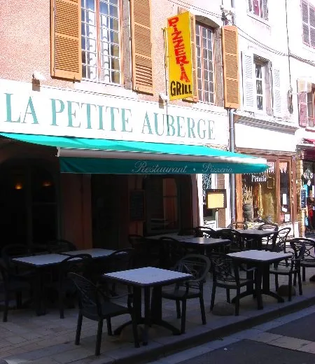 La Petite Auberge - façade