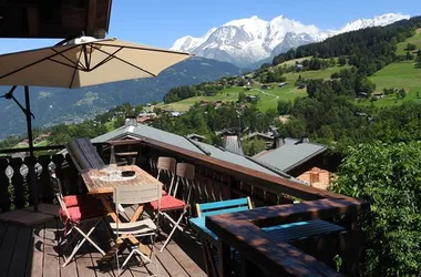balcón con vista al Mont Blanc