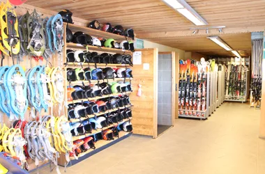 Rental and sale of equipment at Mabboux Sports