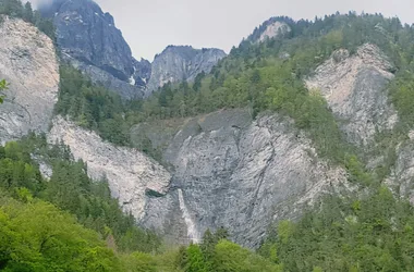 Reninge waterfall