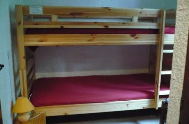 bunk bed room