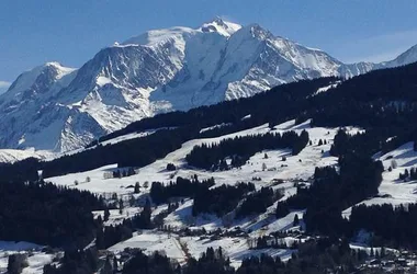 Vista invernal del Mont Blanc