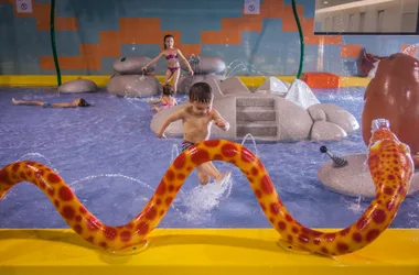 Paddling pool_serpent_child