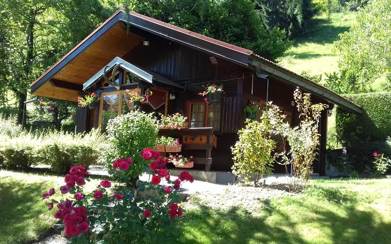 Independent chalet for 2 people.