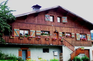 Chalet, with apartment on the top floor
