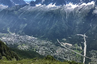 Caminata por Bel-Lachat, vista de Chamonix.