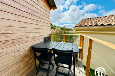 LA CABANE DANS LES CORBIERES