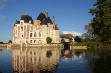 La Bussière - chateau  - 20 septembre 2017 - OT Terres de Loire et Canaux - IRémy
