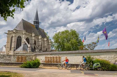 Champigny-sur-Veude : boucle vélo n°49 et voie verte Richelieu-Chinon.