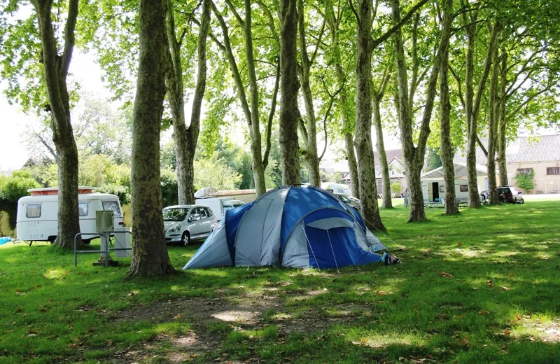 Camping Municipal de Mehun-sur-Yèvre