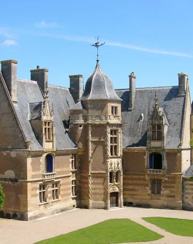 Chambres au Château d’Ainay-le-Vieil