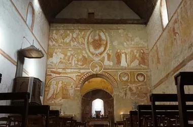 Eglise et fresques de Vic