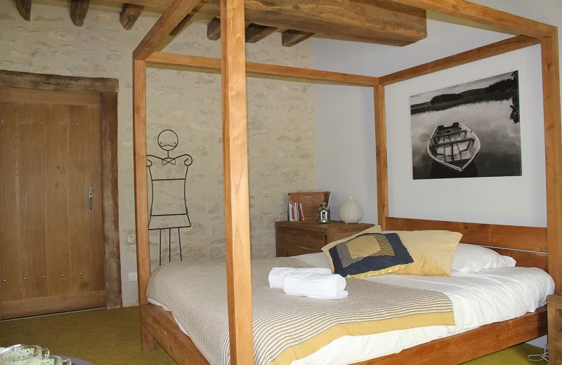 Batilly en Puisaye-Familly Ecolodge-chambre-hotes-familiale-