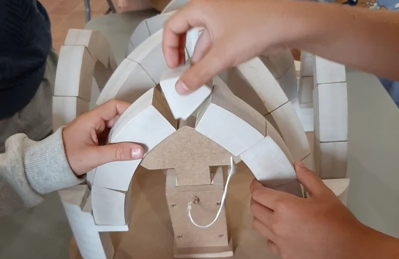 Atelier "Bâtisseurs du Moyen Âge" à La Croix-en-Touraine