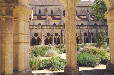 Jardins du cloître (c) Abbaye de Noirlac