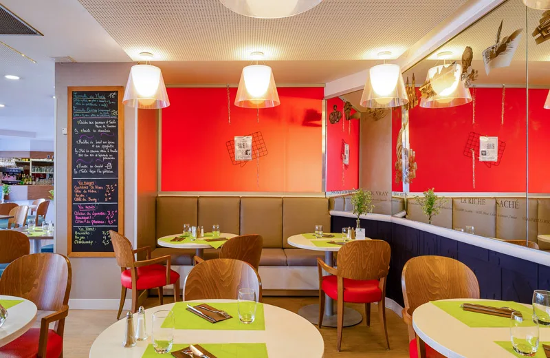 Restaurant La Table des Turons - Ibis Styles Tours Centre, France.