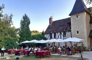 Auberge du Prieuré, dans le parc du château du Clos Lucé - Restaurant à Amboise