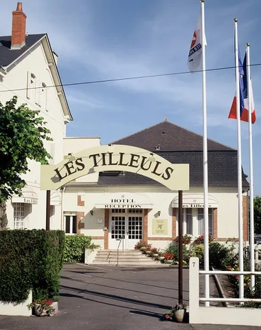 Hôtel les Tilleuls Bourges