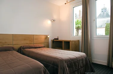 chambre double avec lit simple