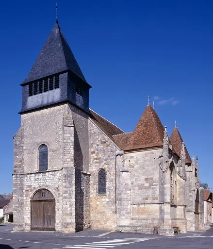 Eglise collégiale Saint-Etienne – Berry Roman