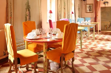 restaurant-la-ferte-saint-aubin-château-les-muids-le-skottowe-salle