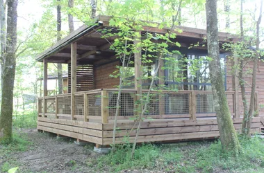 Parc Résidentiel de Loisirs – Les lodges en bois de la Ferme des poulardières