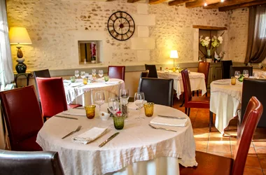Auberge du Cheval Rouge - Restaurant à Chisseaux