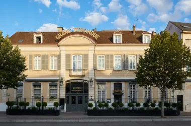 Hôtel Spa Le Grand Monarque