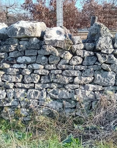 Initiation à la construction en pierre sèche