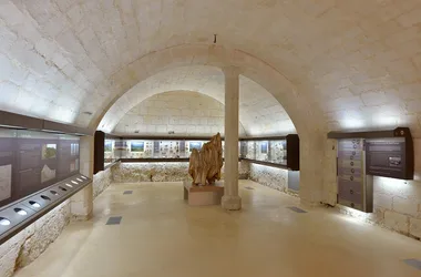Musée_Préhsitoire_Grand_Pressigny_Caves_Collections_Crédit_Léonard_de_Serres