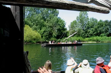 Les bateliers du Cher - Balade en bateau traditionnel à Savonnières